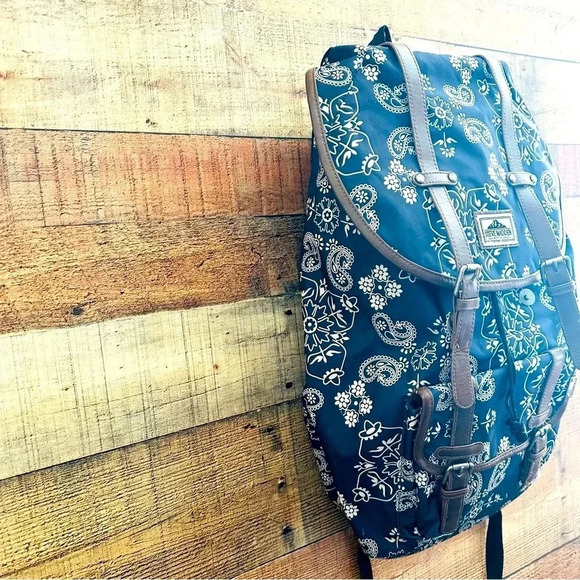 Steve Madden Barnet Avenue Utility Navy Backpack - Picture 4 of 12